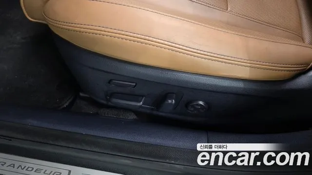 Hyundai Grandeur 2017 thumb 8