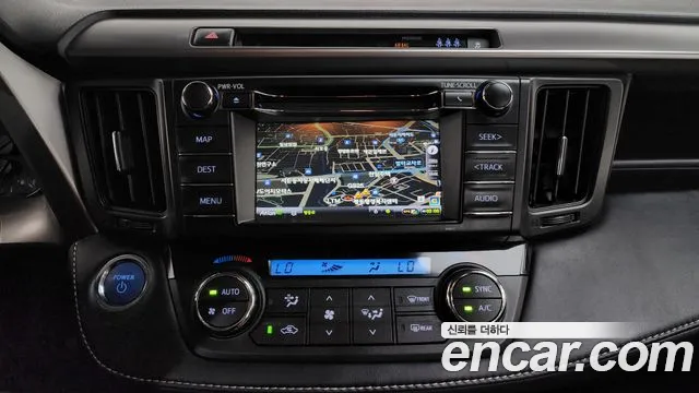 Toyota RAV4 2018 thumb 8