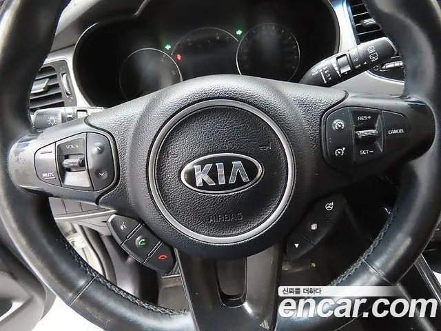 Kia Carens 2013 thumb 6