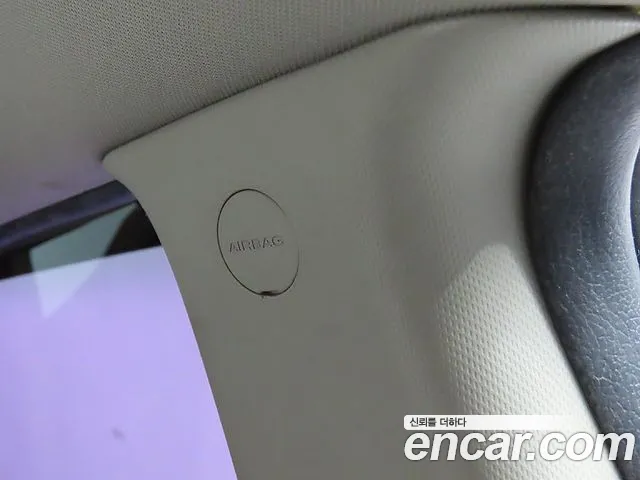 Kia Carens 2013 thumb 12