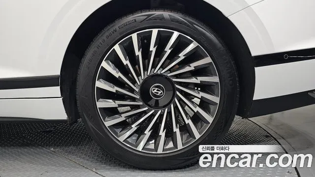 Hyundai Grandeur 2023 thumb 8