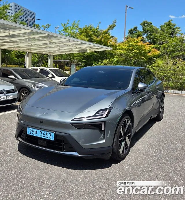 Polestar 4 2025 thumb 5