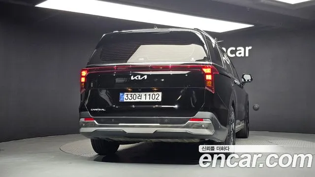 Kia Carnival 2025 thumb 4