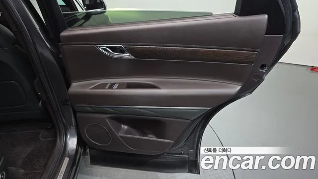 Genesis GV80 2020 thumb 3