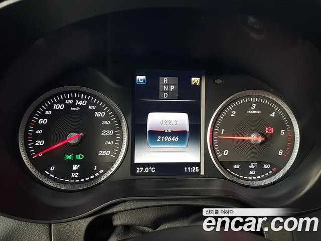 Mercedes-Benz GLC 2017 thumb 3