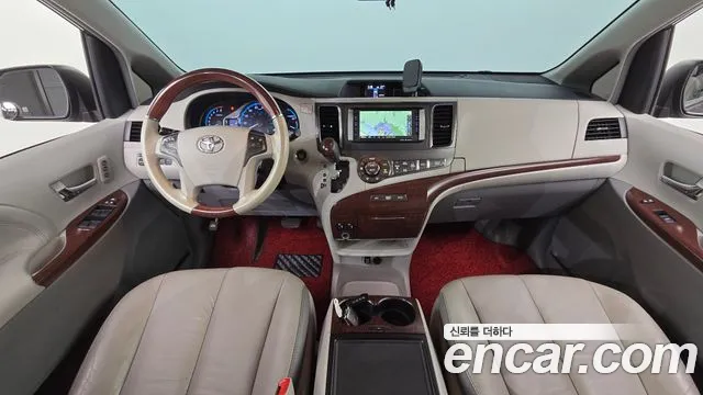 Toyota Sienna 2013 thumb 5