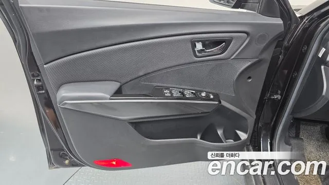 KG_Mobility_Ssangyong TIBOLI 2022 thumb 2
