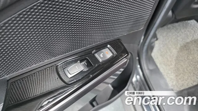 KG_Mobility_Ssangyong TIBOLI 2022 thumb 8