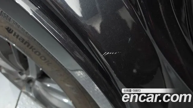 Maserati Levante 2018 thumb 6