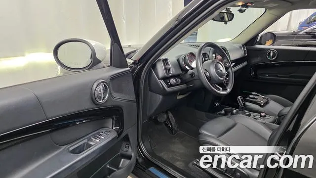 Mini Countryman 2021 thumb 8
