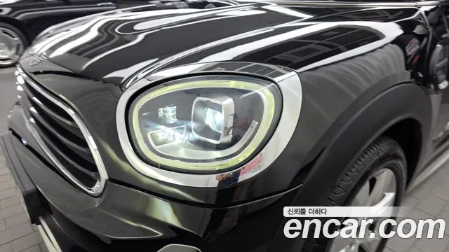 Mini Countryman 2021 thumb 10