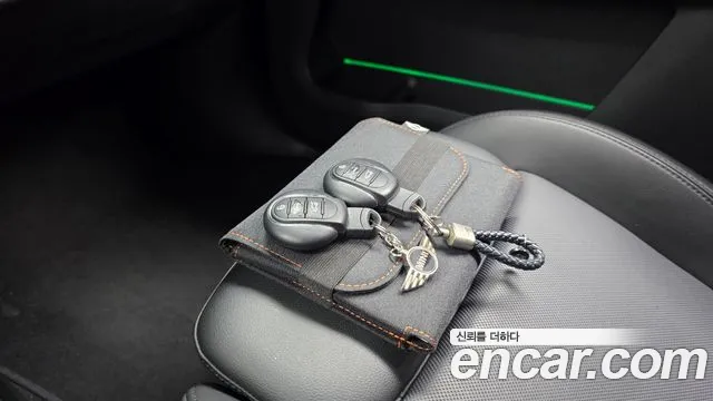 Mini Countryman 2021 thumb 5