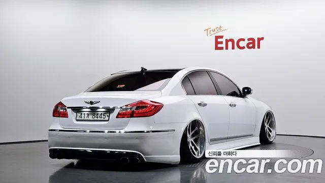 Hyundai Genesis 2012 thumb 8