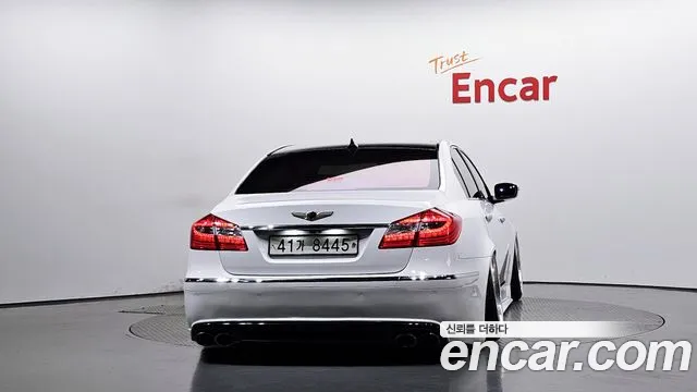 Hyundai Genesis 2012 thumb 9