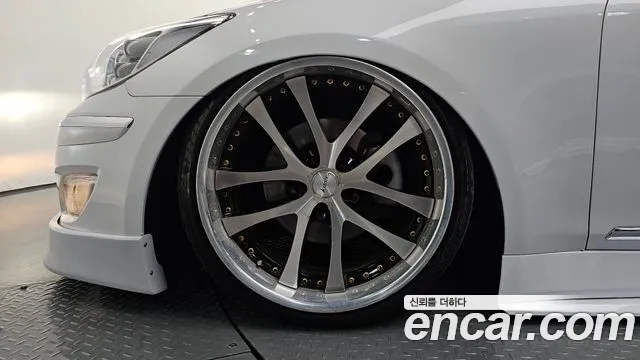 Hyundai Genesis 2012 thumb 7