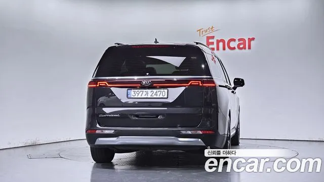 Kia Carnival 2021 thumb 6