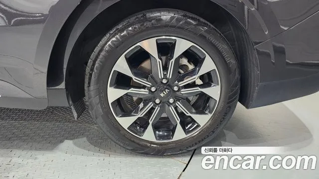 Kia Carnival 2021 thumb 8