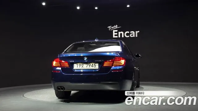 BMW 5 серии 2016 thumb 2