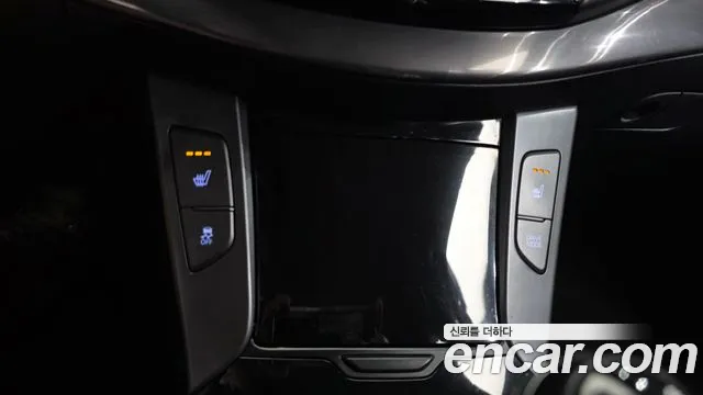 Hyundai i40 2015 thumb 11