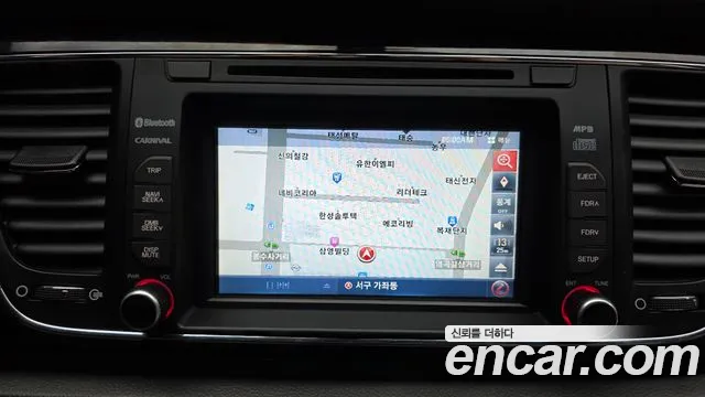 Kia Carnival 2015 thumb 12