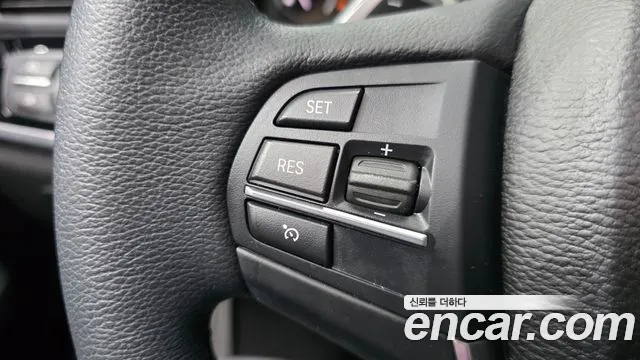 BMW X3 2016 thumb 10