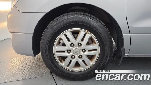 Hyundai Starex 2016 thumb 4