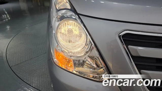 Hyundai Starex 2016 thumb 6