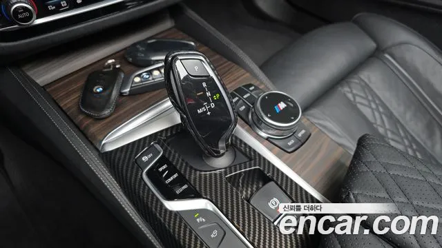 BMW 5 серии 2017 thumb 9