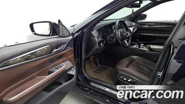 BMW Gran Turismo 2018 thumb 12