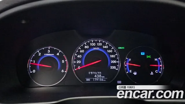 Hyundai Santa Fe 2012 thumb 6