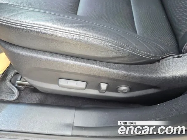Hyundai Santa Fe 2012 thumb 10
