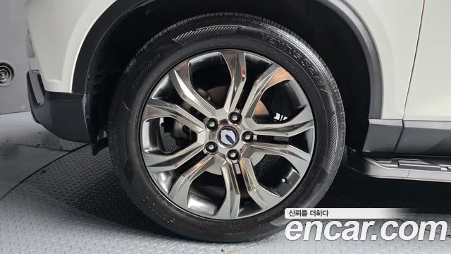 KG_Mobility_Ssangyong Rexton 2017 thumb 9