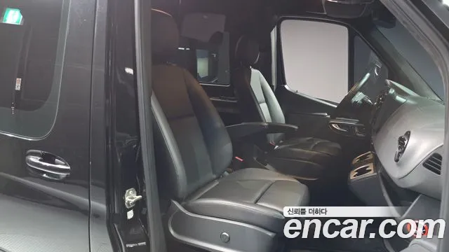 Mercedes-Benz Sprinter 2019 thumb 5