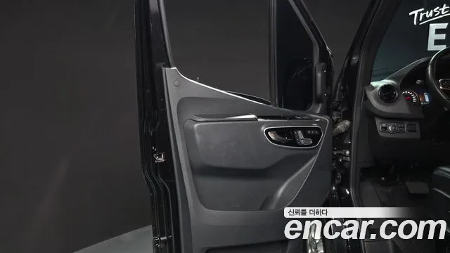 Mercedes-Benz Sprinter 2019 thumb 8