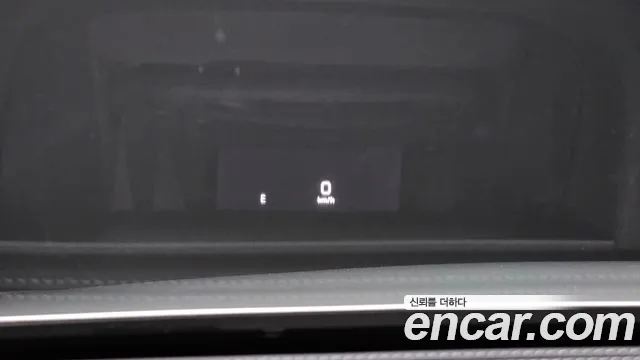 Mercedes-Benz E-Class 2018 thumb 12