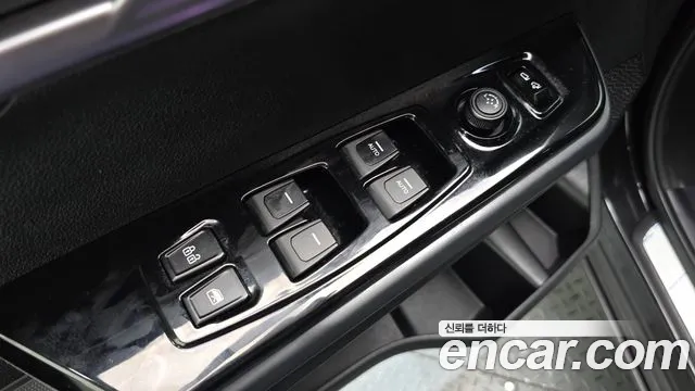 KG_Mobility_Ssangyong Torres 2024 thumb 4