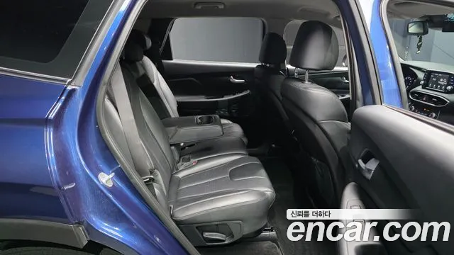 Hyundai Santa Fe 2019 thumb 9