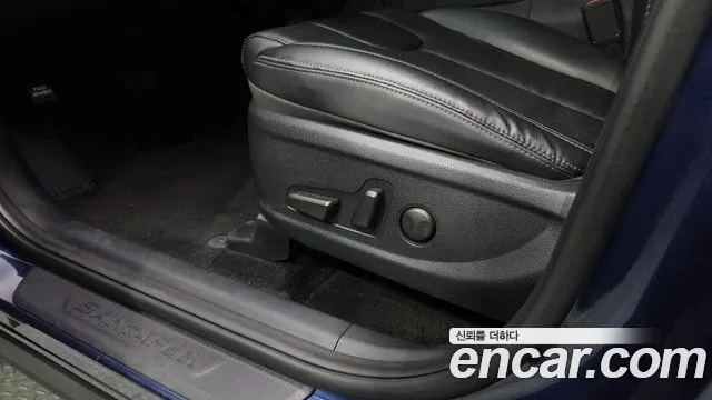 Hyundai Santa Fe 2019 thumb 8