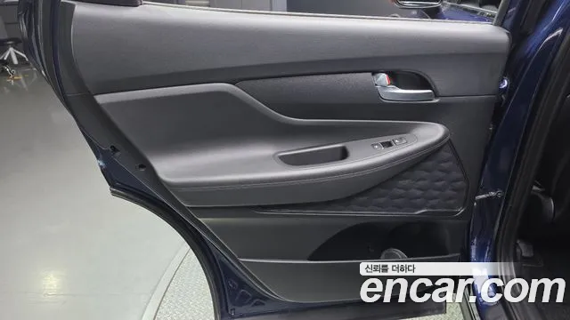 Hyundai Santa Fe 2019 thumb 6