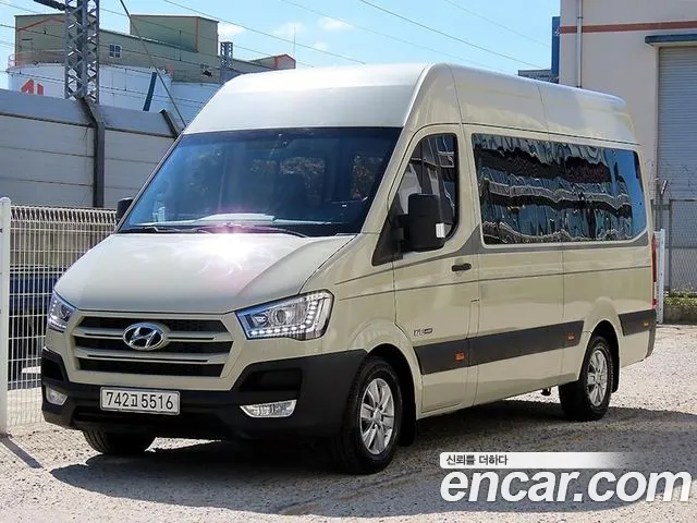 Hyundai Staria 2017 thumb 6