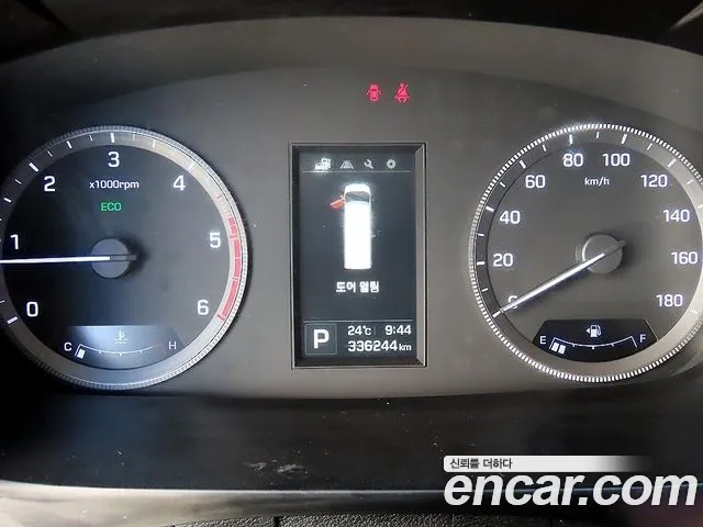 Hyundai Staria 2017 thumb 9
