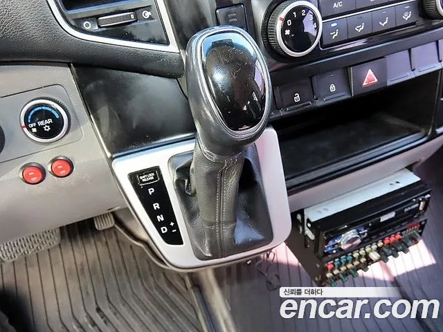 Hyundai Staria 2017 thumb 10