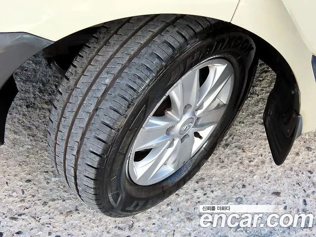 Hyundai Staria 2017 thumb 3