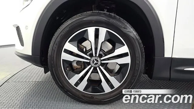 Mercedes-Benz GLB 2020 thumb 2