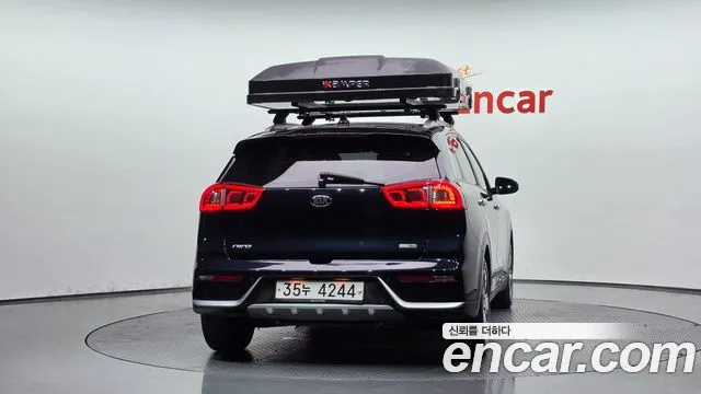 Kia Niro 2016 thumb 6