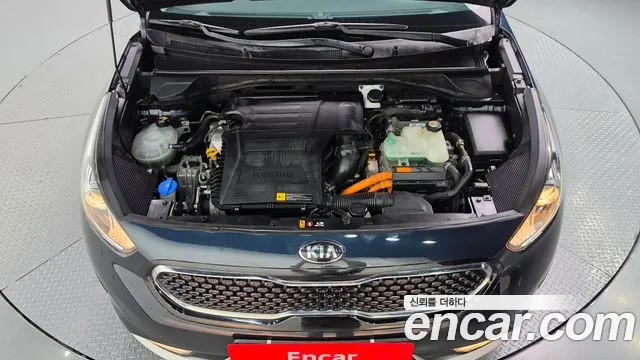 Kia Niro 2016 thumb 5
