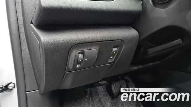 Renault Megane 2018 thumb 4