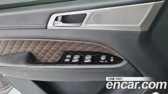 KG_Mobility_Ssangyong Rexton 2023 thumb 3