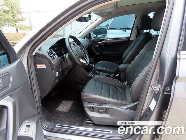 Volkswagen Tiguan 2023 thumb 5
