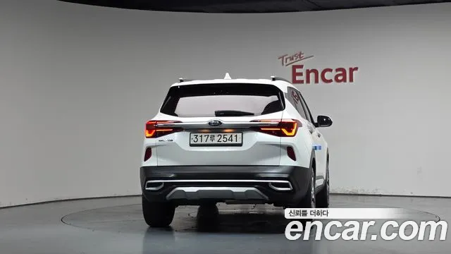 Kia Seltos 2021 thumb 9